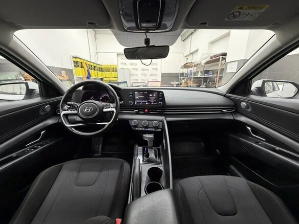 2022 Hyundai Elantra VII (CN7), белый, 1900000 рублей - вид 23