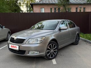 2010 Skoda Octavia II (A5) Рестайлинг, серый, 699000 рублей, вид 1