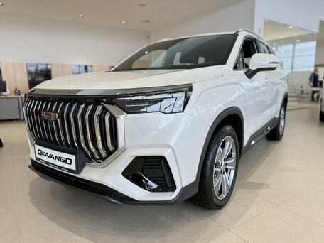 2026 Geely Okavango I Рестайлинг, белый, 4085990 рублей, вид 4