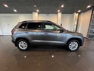 2021 Skoda Karoq I, серый, 2424000 рублей, вид 2
