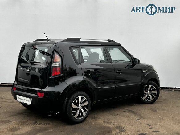 2011 Kia Soul I Рестайлинг, чёрный, 850000 рублей - вид 4