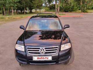2004 Volkswagen Touareg I, чёрный, 850000 рублей, вид 3