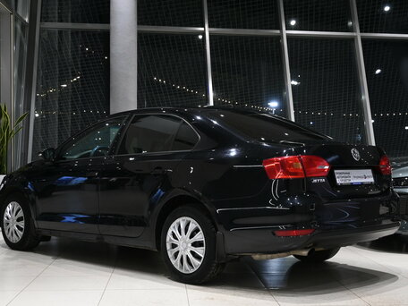 2014 Volkswagen Jetta VI Рестайлинг, чёрный, 929000 рублей, вид 4