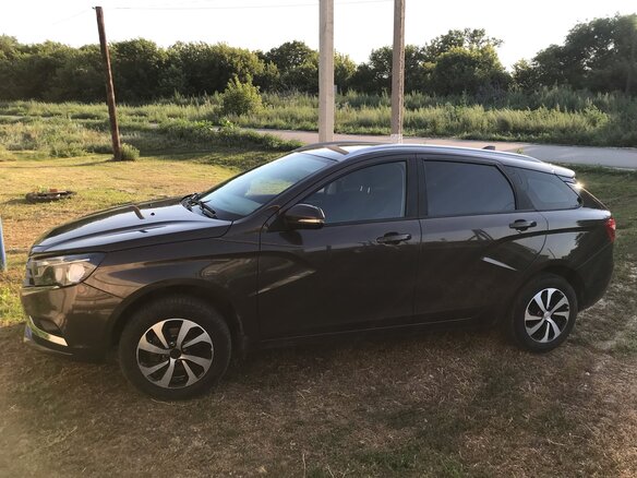 2020 Lada (ВАЗ) Vesta SW I, коричневый, 800000 рублей - вид 2