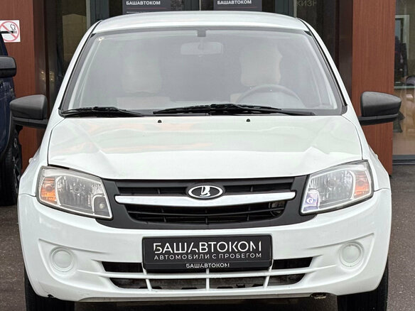 2014 Lada (ВАЗ) Granta I, белый - вид 1