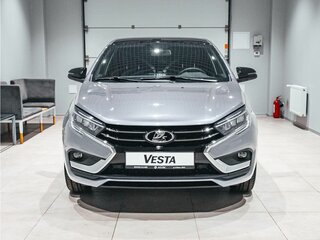 2026 Lada (ВАЗ) Vesta I Рестайлинг (NG), серебристый, 1651000 рублей, вид 3