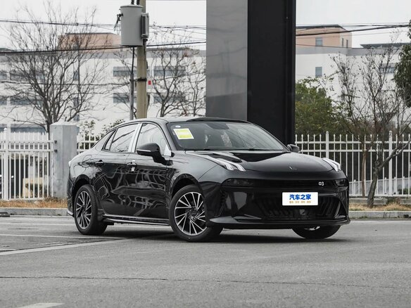 2026 Lynk & Co 03 I Рестайлинг 2, чёрный, 2390000 рублей - вид 2