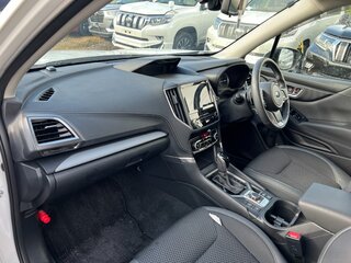 2018 Subaru Forester MHEV V, белый, 2300000 рублей, вид 4