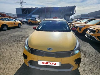 2021 Kia Rio X IV Рестайлинг, жёлтый, 750000 рублей, вид 2