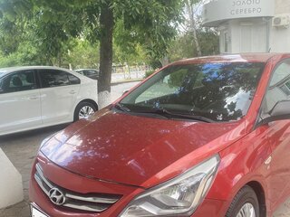 2015 Hyundai Solaris I Рестайлинг, красный, 920000 рублей, вид 2