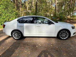 2020 Skoda Octavia III (A7) Рестайлинг, белый, 2300000 рублей, вид 4