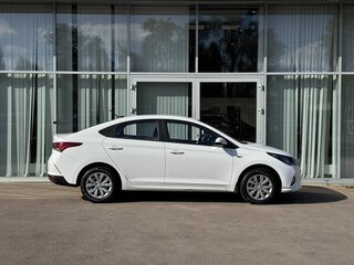 2022 Hyundai Solaris II Рестайлинг, белый, 1550000 рублей, вид 4