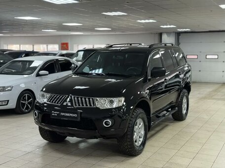 Mitsubishi Pajero Sport II