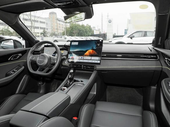 2026 Lynk & Co 03 I Рестайлинг 2, чёрный, 2390000 рублей - вид 12