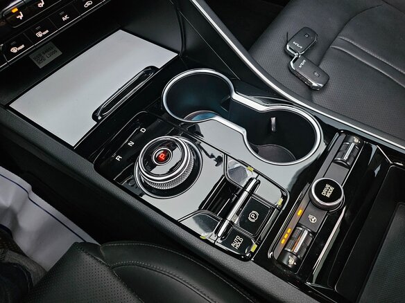 2023 Kia K5 LPi III, белый, 2052000 рублей - вид 15