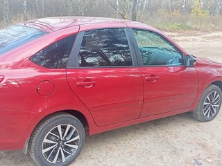 2025 Lada (ВАЗ) Granta I Рестайлинг, красный, 1100000 рублей, вид 4