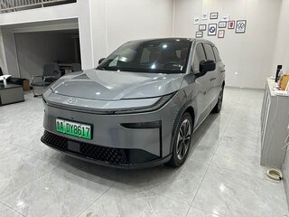 2026 Toyota bZ3X 58.3 kWh, серый, 2270000 рублей, вид 2