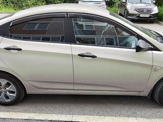 2015 Hyundai Solaris I Рестайлинг, бежевый, 780000 рублей, вид 2