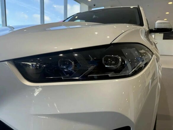 2025 BMW X5 40i IV (G05/G18) Рестайлинг, белый, 15500000 рублей - вид 6
