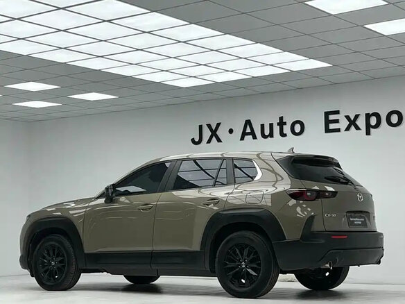 2023 Mazda CX-50, бежевый, 2300000 рублей - вид 6
