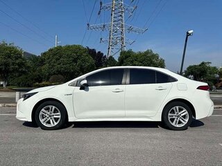 2022 Toyota Corolla Sporty XII (E210), белый, 1510000 рублей, вид 4