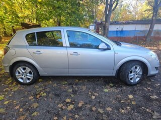 2012 Opel Astra H Рестайлинг, серебристый, 800000 рублей, вид 3