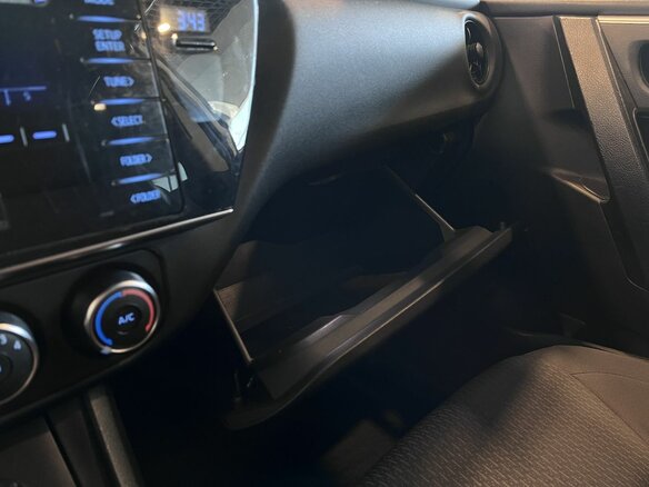 2016 Toyota Corolla XI (E160, E170, E180) Рестайлинг 1, белый, 1224000 рублей - вид 29