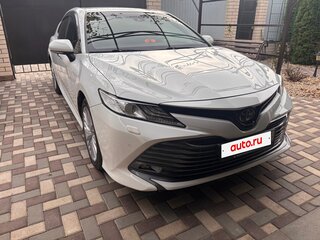 2018 Toyota Camry VIII (XV70), белый, 2500000 рублей, вид 4