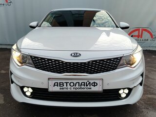 2018 Kia Optima IV Рестайлинг, белый, 1999000 рублей, вид 4