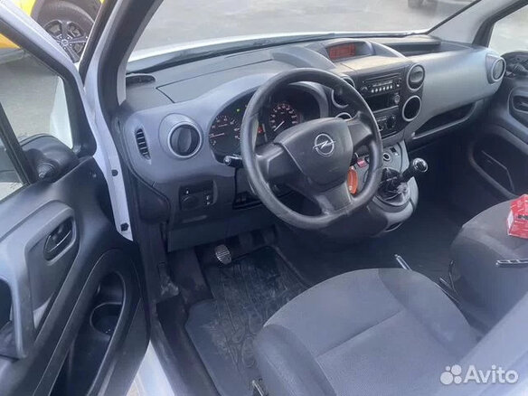 2021 Opel Combo, белый, 880000 рублей - вид 2