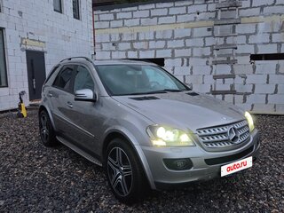 2006 Mercedes-Benz M-Класс 320 II (W164), серый, 1650000 рублей, вид 3