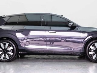 2026 Audi E7X, серый, 7850206 рублей, вид 3