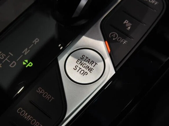 2023 BMW 1 серии 118i III (F40), белый, 1750000 рублей - вид 36