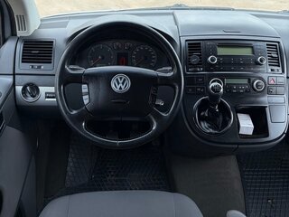 2005 Volkswagen Multivan T5, серебристый, 1700000 рублей, вид 5