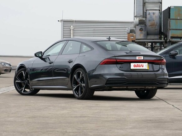 2025 Audi A7 45 TFSI II (4K), серый, 7840000 рублей - вид 5