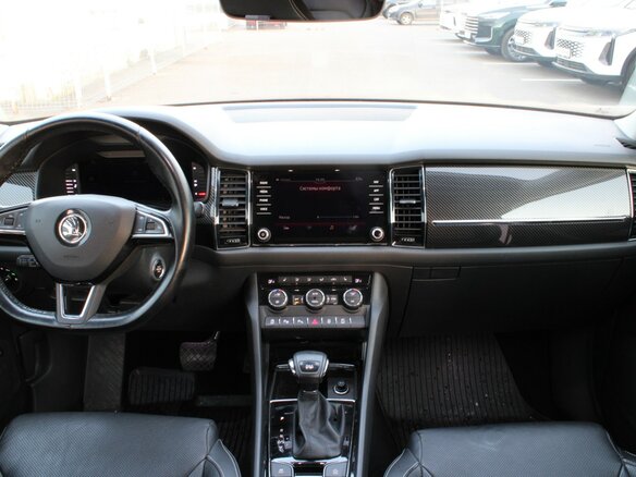 2018 Skoda Kodiaq GT, красный, 3400000 рублей - вид 8
