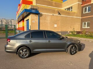 2021 Volkswagen Polo VI, серый, 1750000 рублей, вид 4