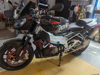 2007 Aprilia Tuono 1000, чёрный, 450000 рублей, вид 5