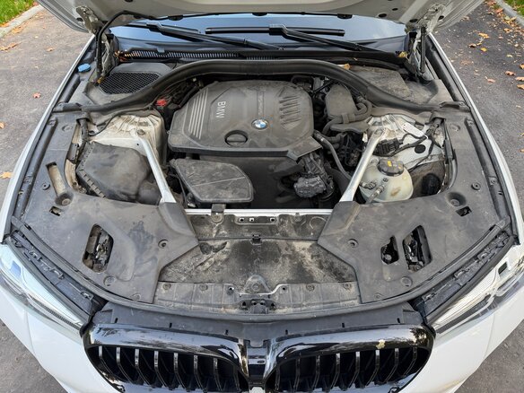 2018 BMW 5 серии 520d xDrive VII (G30/G31/G38), белый, 2600000 рублей - вид 17