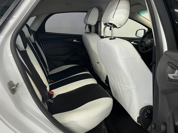 2011 Ford Focus III, белый, 650000 рублей - вид 16