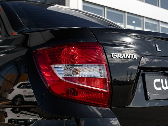 2026 Lada (ВАЗ) Granta I Рестайлинг, чёрный, 987000 рублей - вид 1
