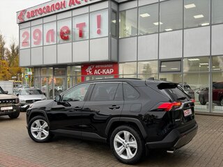 2020 Toyota RAV4 V (XA50), чёрный, 3699000 рублей, вид 4