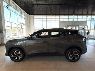 2026 Geely Cityray, серый, 3204990 рублей, вид 4