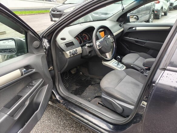 2008 Opel Astra H Рестайлинг, чёрный, 245000 рублей - вид 6