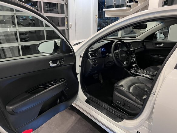 2018 Kia Optima IV, белый - вид 20