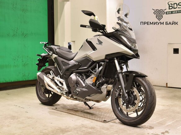2025 Honda NC 750X, серый, 1285000 рублей - вид 2