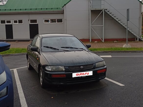 1996 Mazda 323 V (BA), зелёный, 64000 рублей
