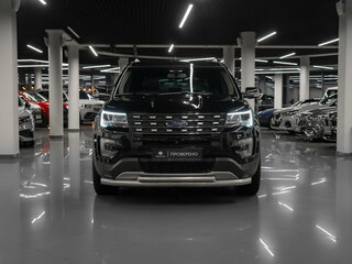 2017 Ford Explorer V Рестайлинг, чёрный, 3300000 рублей, вид 3