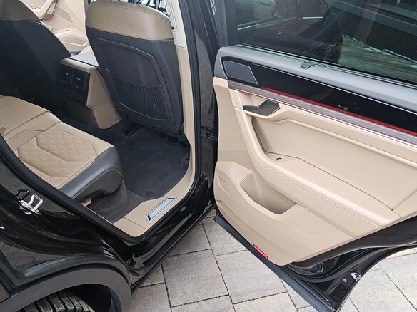 2018 Volkswagen Touareg III, коричневый, 5080000 рублей - вид 33