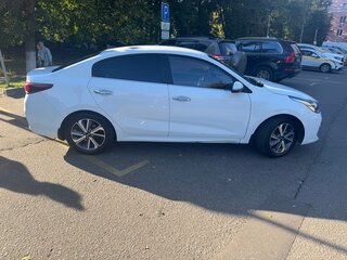 2017 Kia Rio IV, белый, 1200000 рублей, вид 3